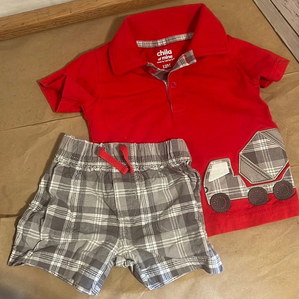Baby Boy 2 Piece Set - Carter’s (12 M)